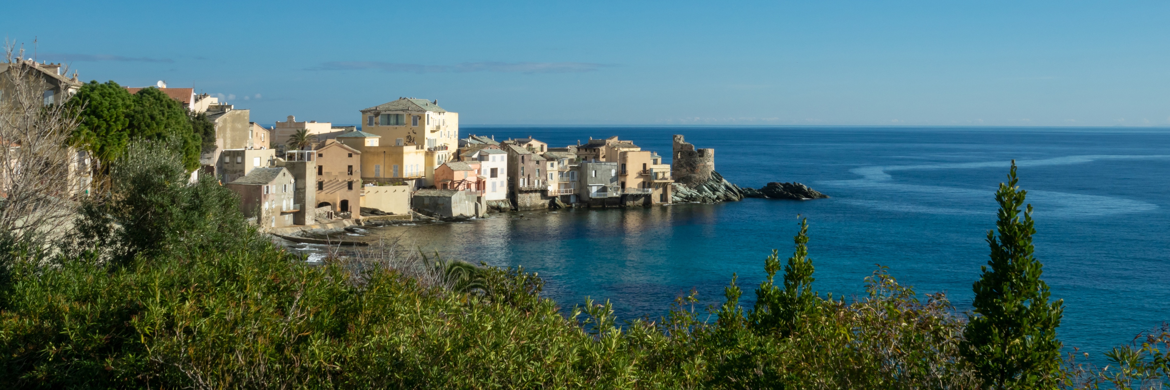 Flüge Bastia - Das Fischerdorf Erbalunga am Cap Corse auf Korsika