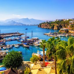 Flüge Antalya - Blick auf den Hafen von Antalya