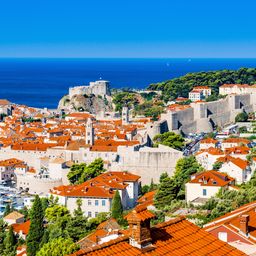 Schöner Blick auf die Altstadt von Dubrovnik in Kroatien