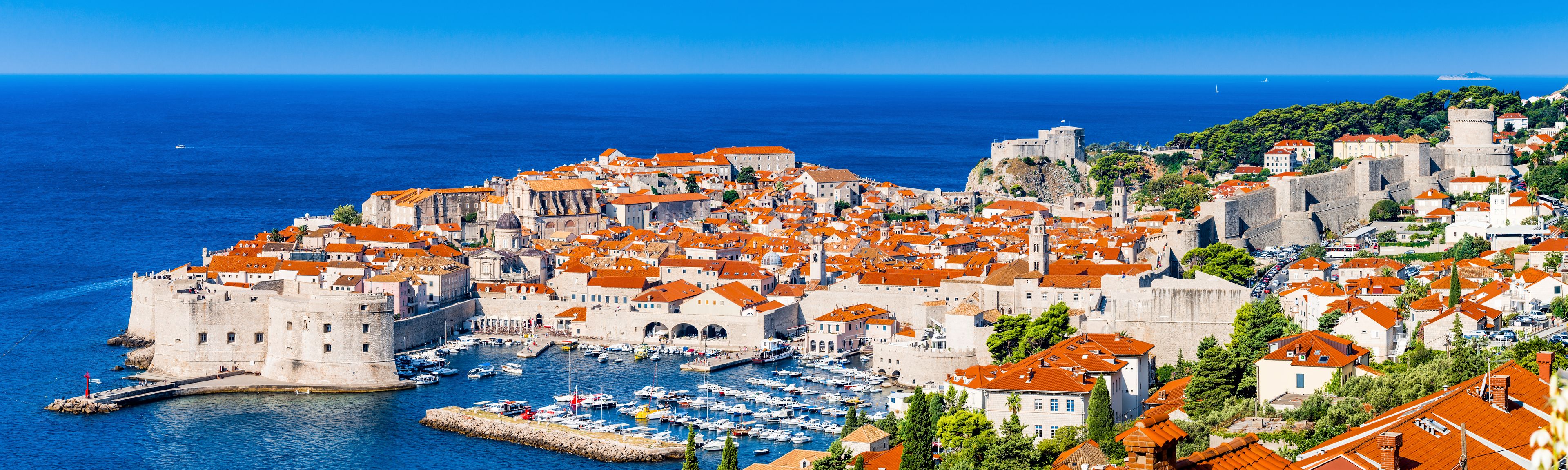 Schöner Blick auf die Altstadt von Dubrovnik in Kroatien