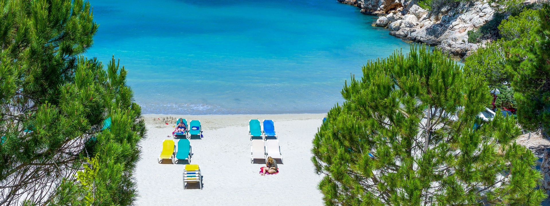 Der Strand von Cala Xarraca auf Ibiza