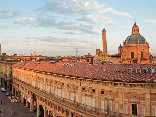 Fluege Bologna - Blick auf den Piazza Maggiore in Bologna