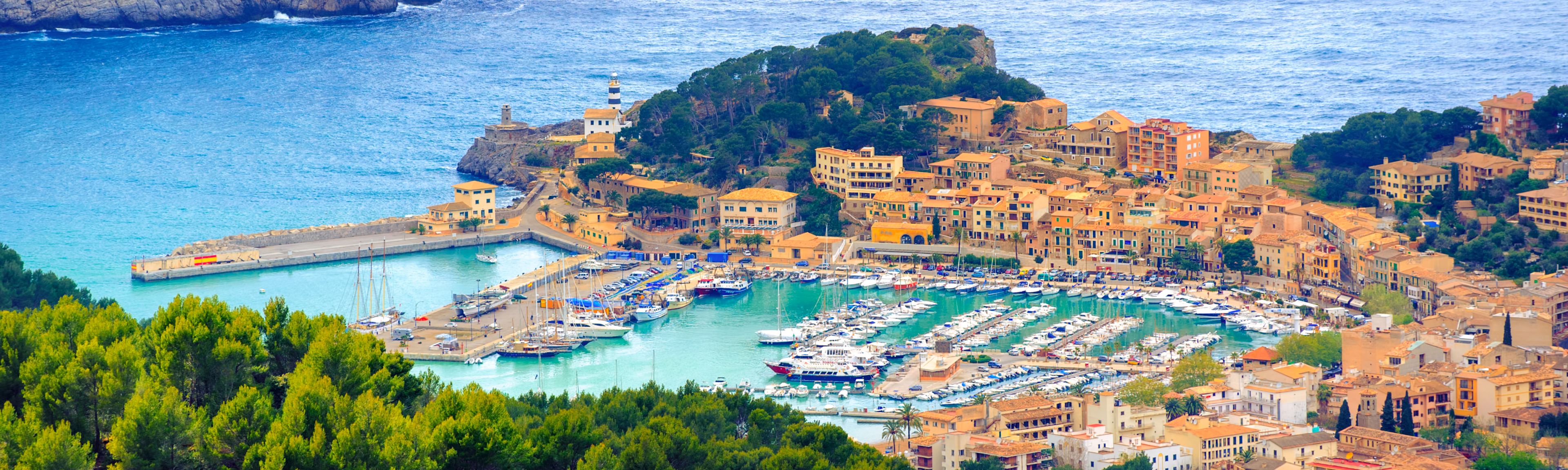 Fluege Mallorca - Blick auf Port de Soller