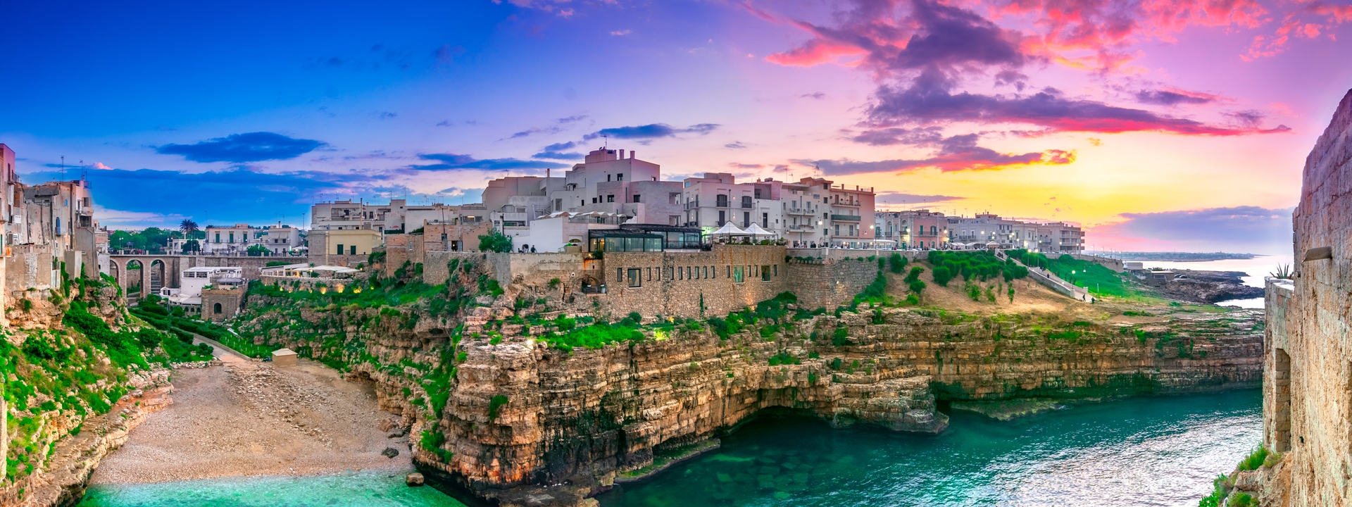 Blick Polignano a Mare Bari in Italien