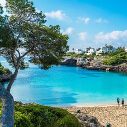 Flüge Ostern 2026 bei McFlight günstig buchen.