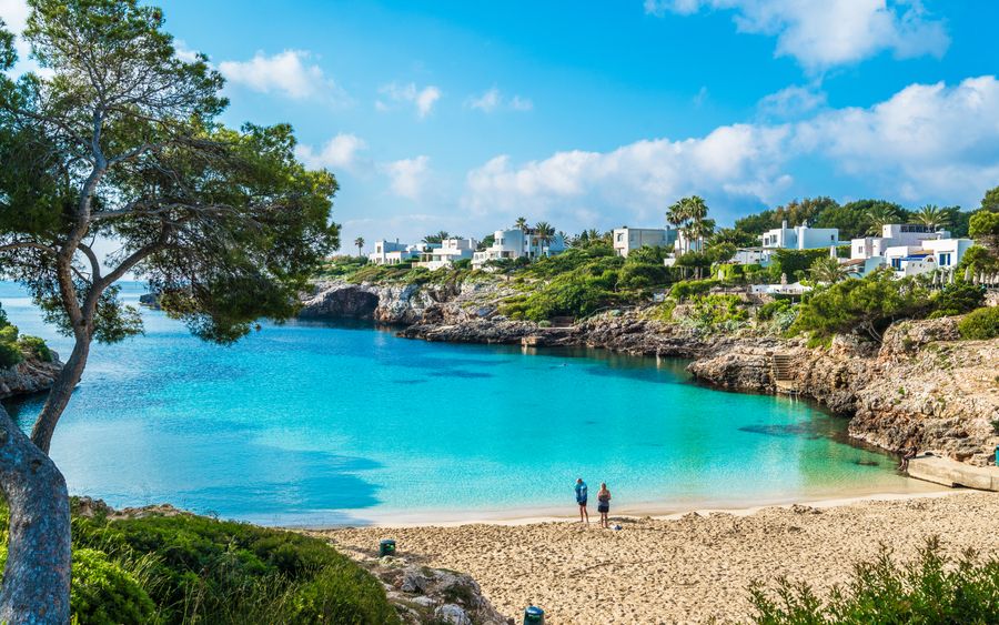 Flüge Ostern 2026 bei McFlight günstig buchen.