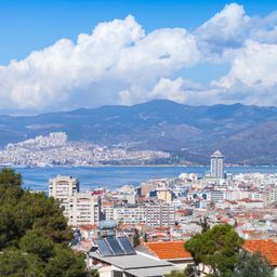 Blick auf Izmir in der Türkei