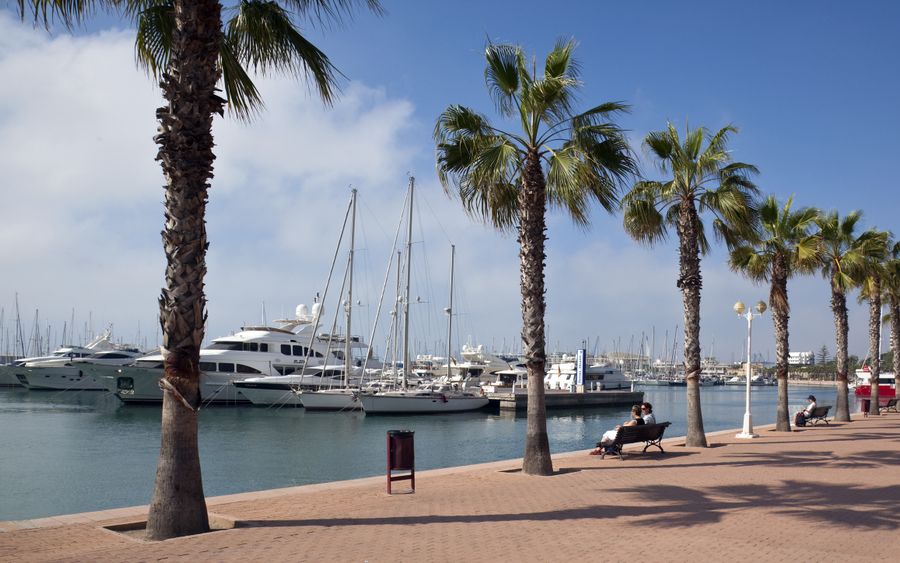 Die Stadt Alicante an der Costa Blanca in Spanien