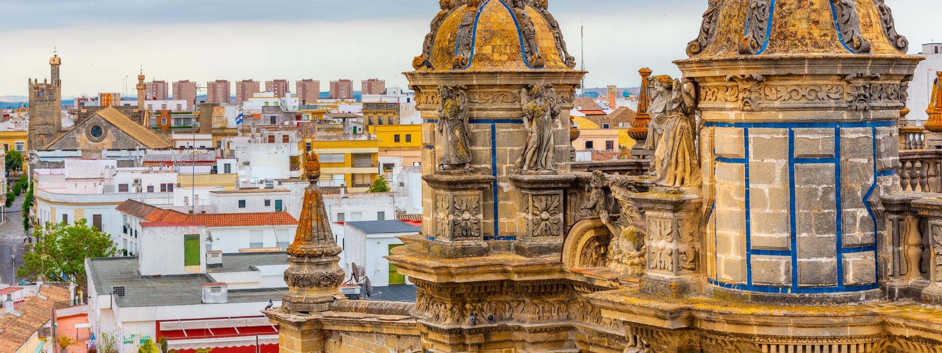 Blick auf die Kathedrale von Jerez de la Frontera in Andalusien