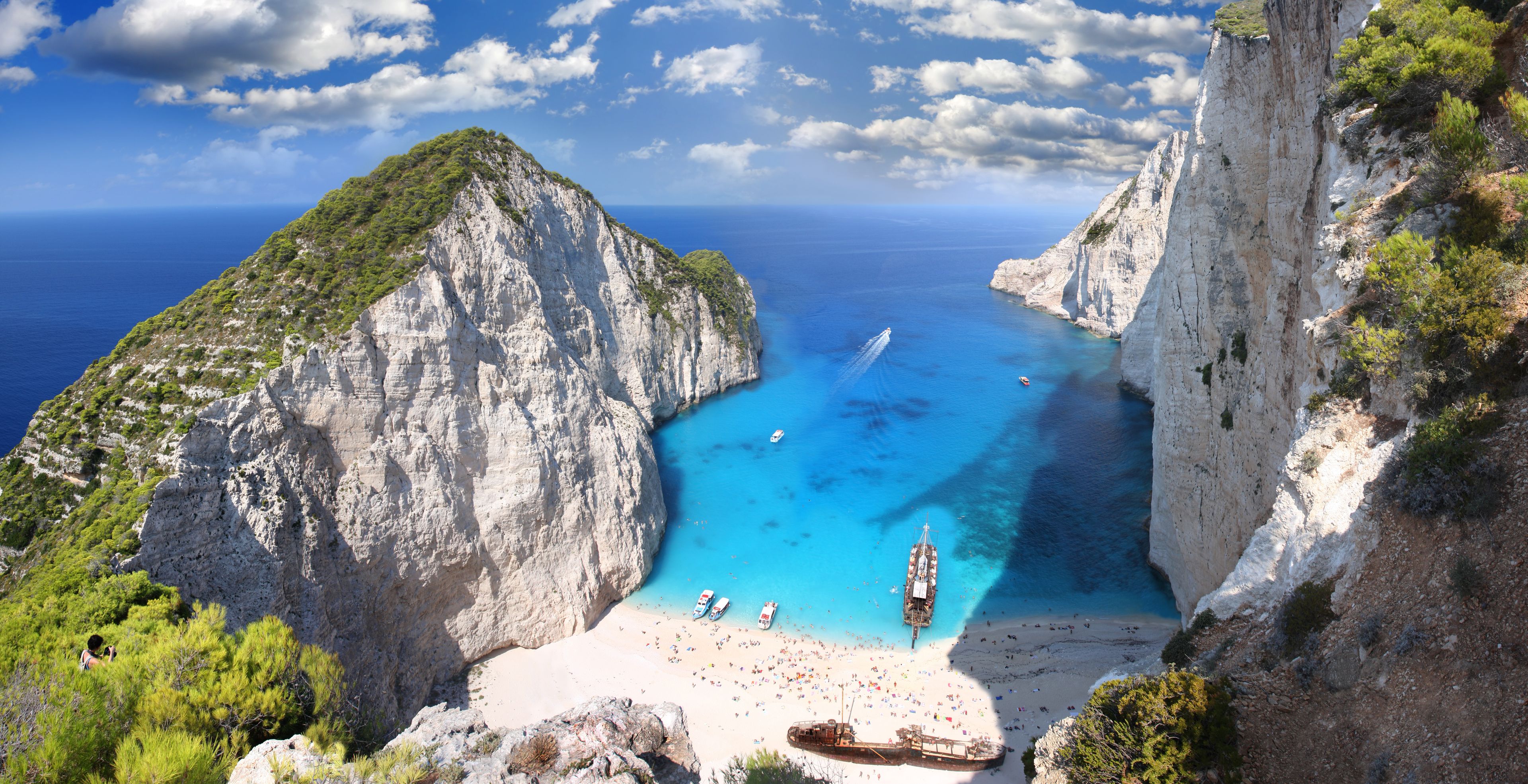 Blick auf den Navagio Strand in Zakynthos