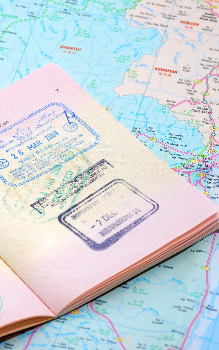 EES ist ein digitales System, das Ein- und Ausreisen an Schengen-Außengrenzen elektronisch erfasst