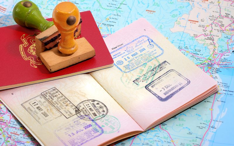 EES ist ein digitales System, das Ein- und Ausreisen an Schengen-Außengrenzen elektronisch erfasst