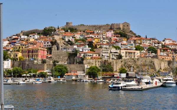 Blick auf die Stadt Kavala in Griechenland