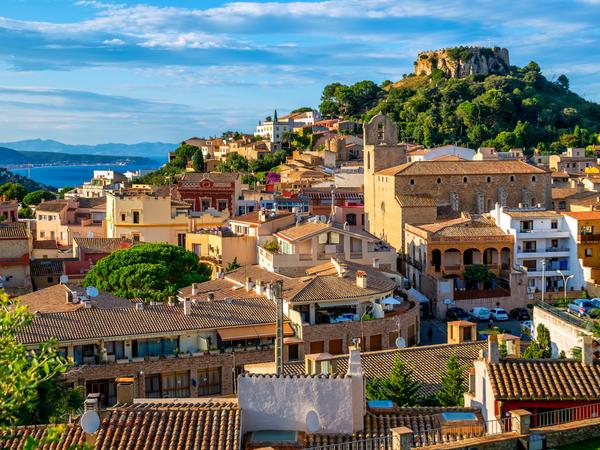 Begur - kleine Stadt an der Costa Brava.