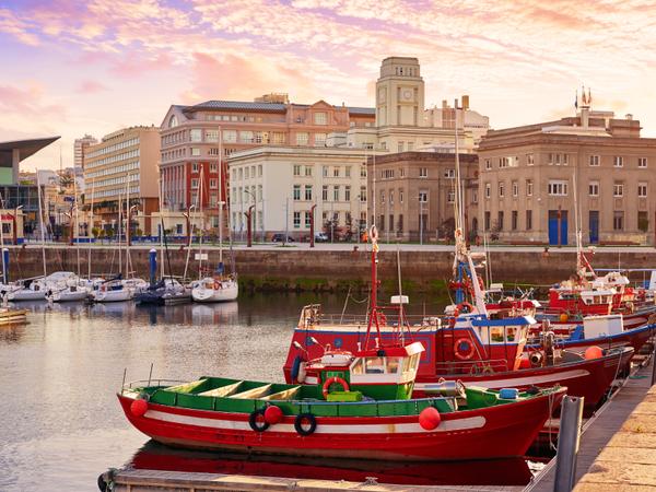 A Coruña - Blick auf den Hafen bei Sonnenuntergang