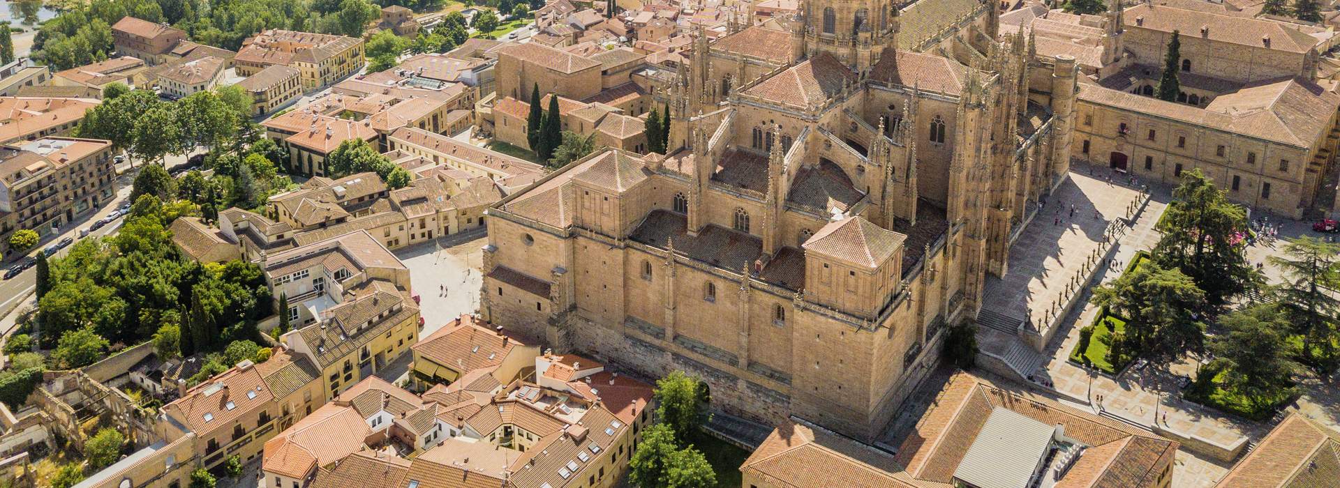 Provinz Salamanca - reiche Geschichte, beeindruckende Architektur und die lebendige Universitätsstadt Salamanca, die zum UNESCO-Weltkulturerbe gehört