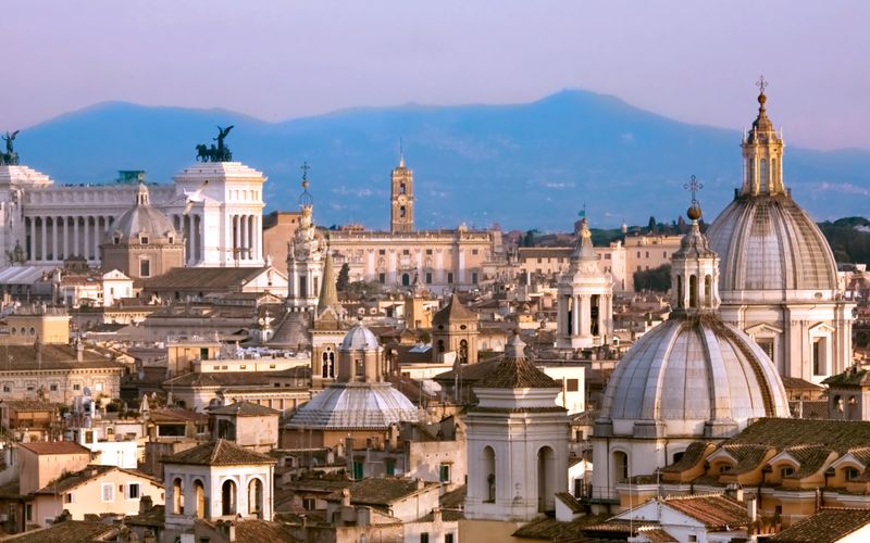 Fluege Rom - Blick über die Ewige Stadt Rom in Italien
