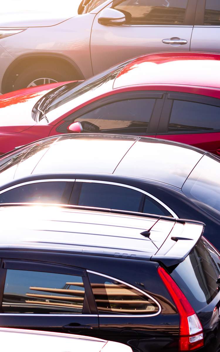 Flughafen und Airport Parkpreise in 2026 guenstig parken und sparen.