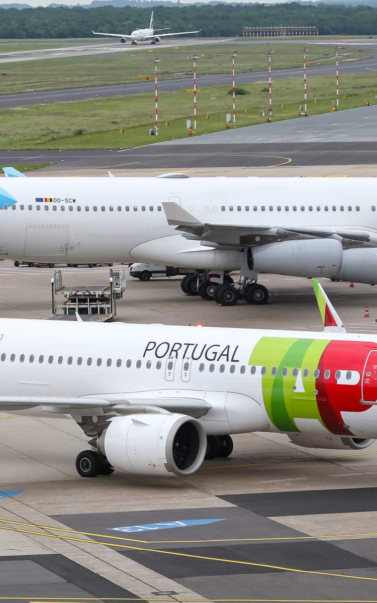 Flüge ab den Flughafen Düsseldorf buchen.