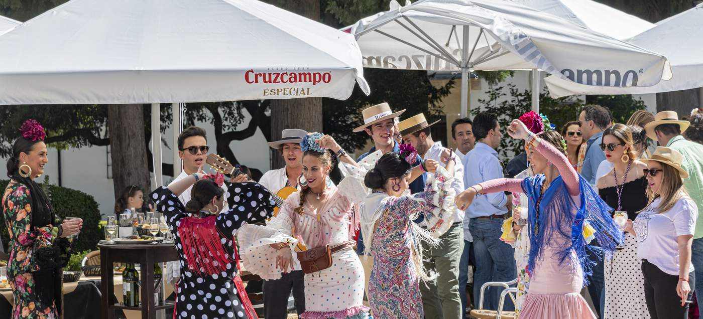 Suma Flamenca Festival - eines der weltweit wichtigsten Flamenco-Festivals und findet vom 13. Oktober bis zum 1. November 2026 in Madrid und der umliegenden Autonomen Region statt
