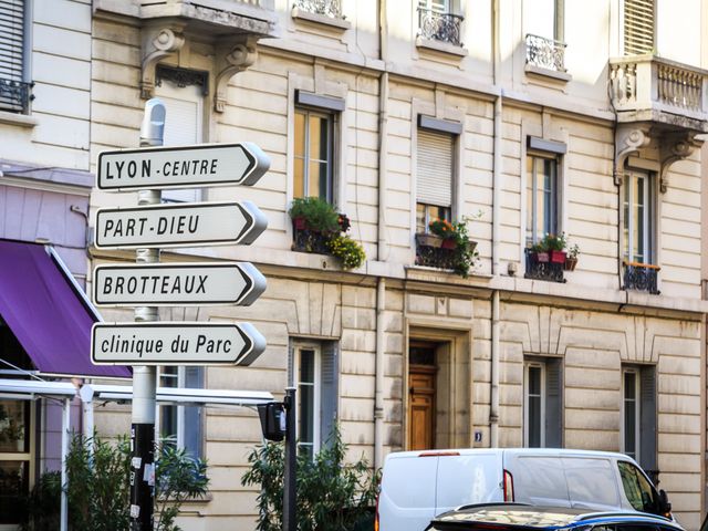 Fluege Lyon - Straße in Lyon in Frankreich