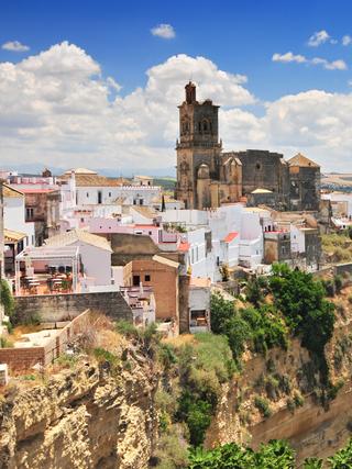 Blick auf Arcos de la Frontera in der Provinz Cadiz - Andalusien.