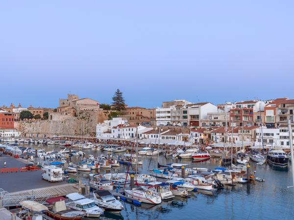 Hafen von Ciutadella auf Menorca