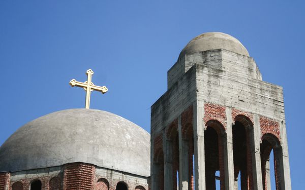 Flüge Pristina - Kirche in Pristina im Kosovo