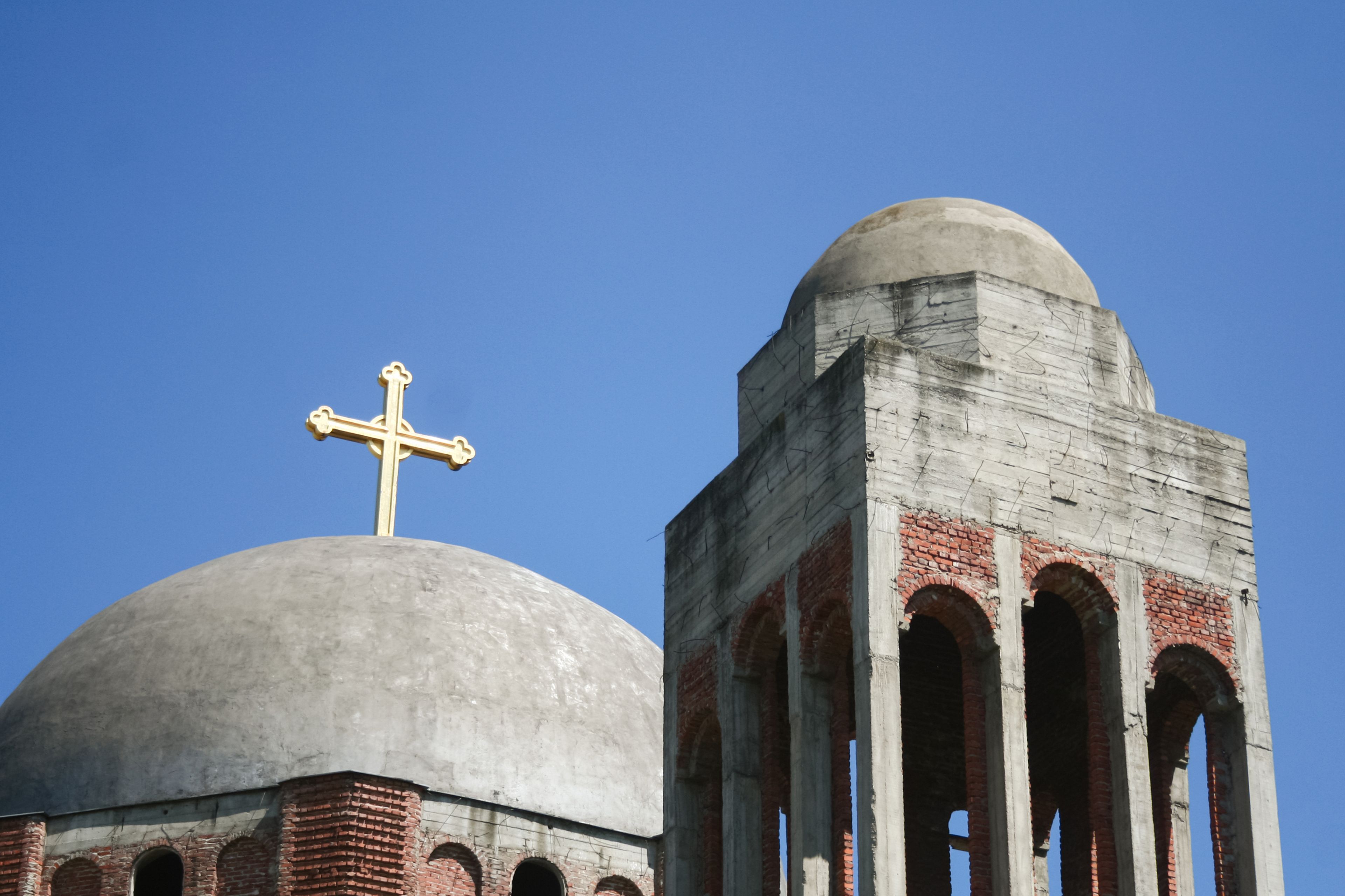 Flüge Pristina - Kirche in Pristina im Kosovo