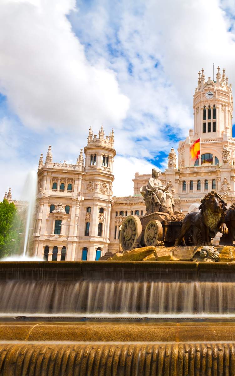 Günstige Flüge nach Madrid buchen.