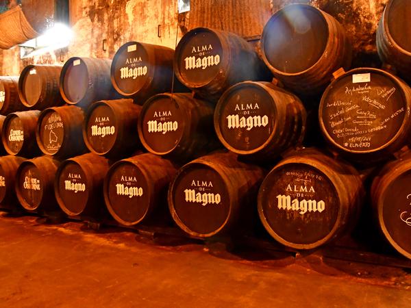 Ein Weinkeller in El Puerto de Santa Maria an der Costa de la Luz in Andalusien.