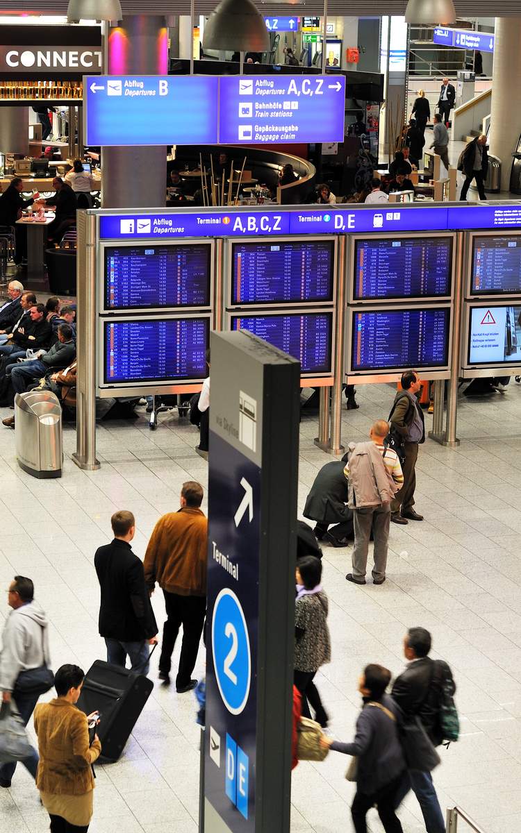 Abflüge ab dem Flughafen Frankfurt zu Ostern 2026 - Was ist zu beachten ?