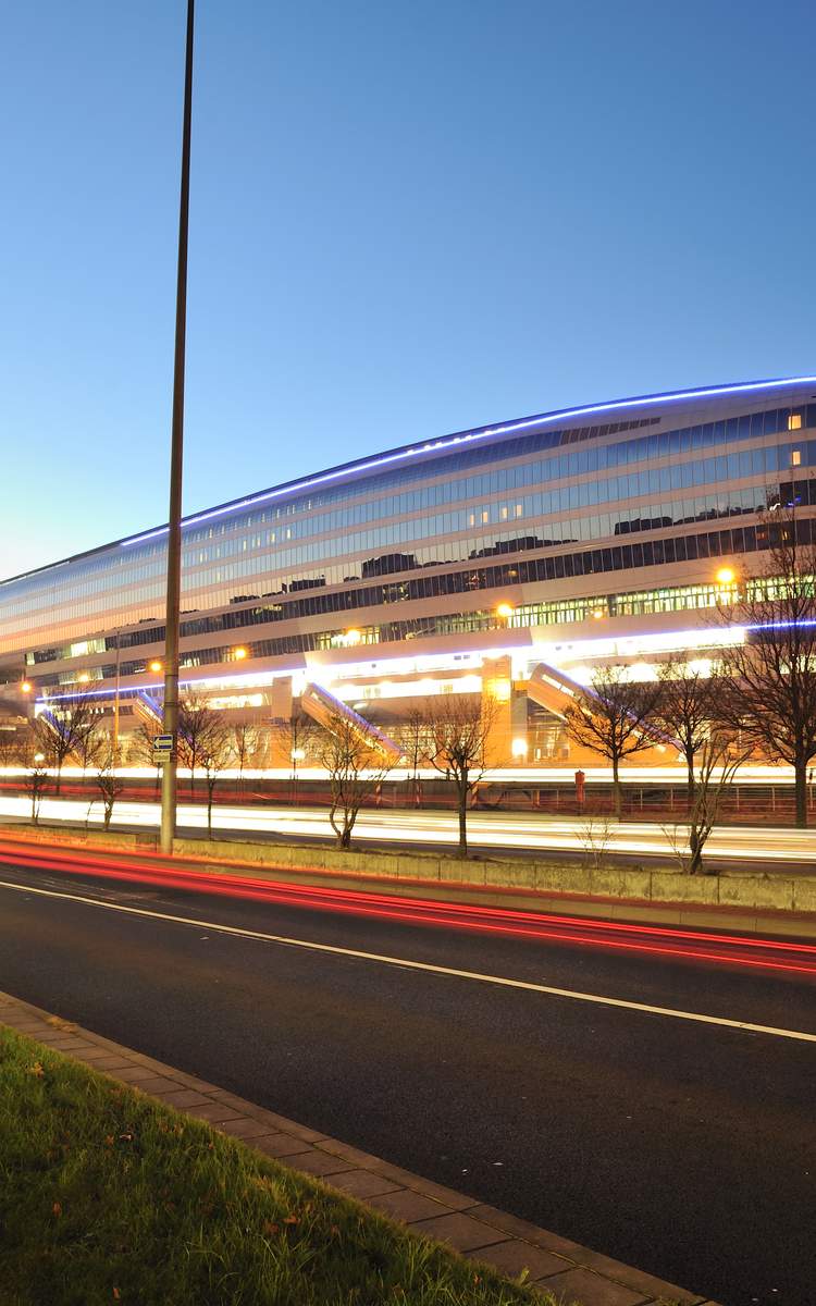 Frankfurt Flughafen Anreise wegen S8 und S9 Baustelle ab Januar 2026 erschwert.