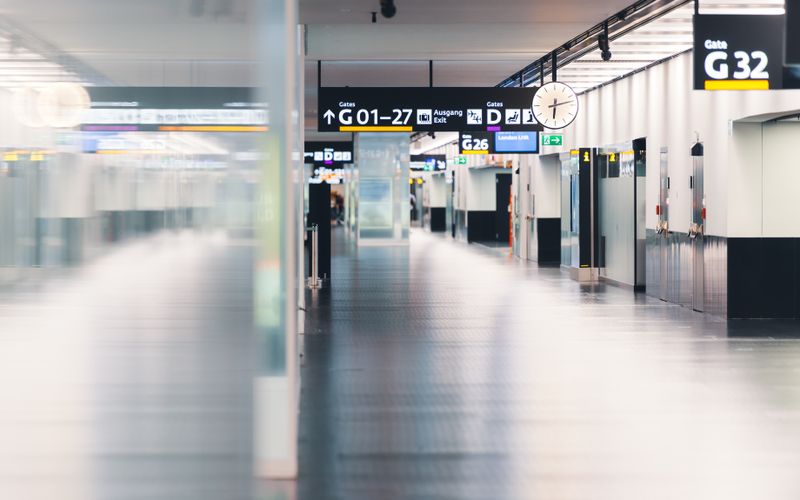 Flüge ab Österreich und Wien - fliegen 2026 mit EES, etias, eta, Handgepaeck und Security.