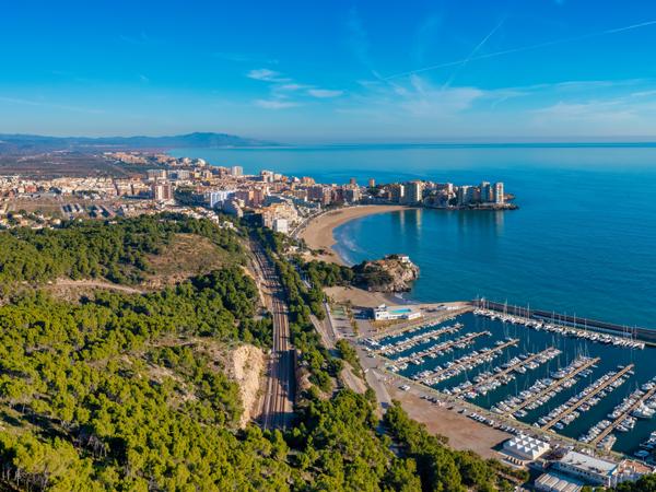 Oropesa del Mar - bekannt für ihre schönen Strände, die Altstadt und die natürliche Umgebung, die zum Wandern und Radfahren einlädt