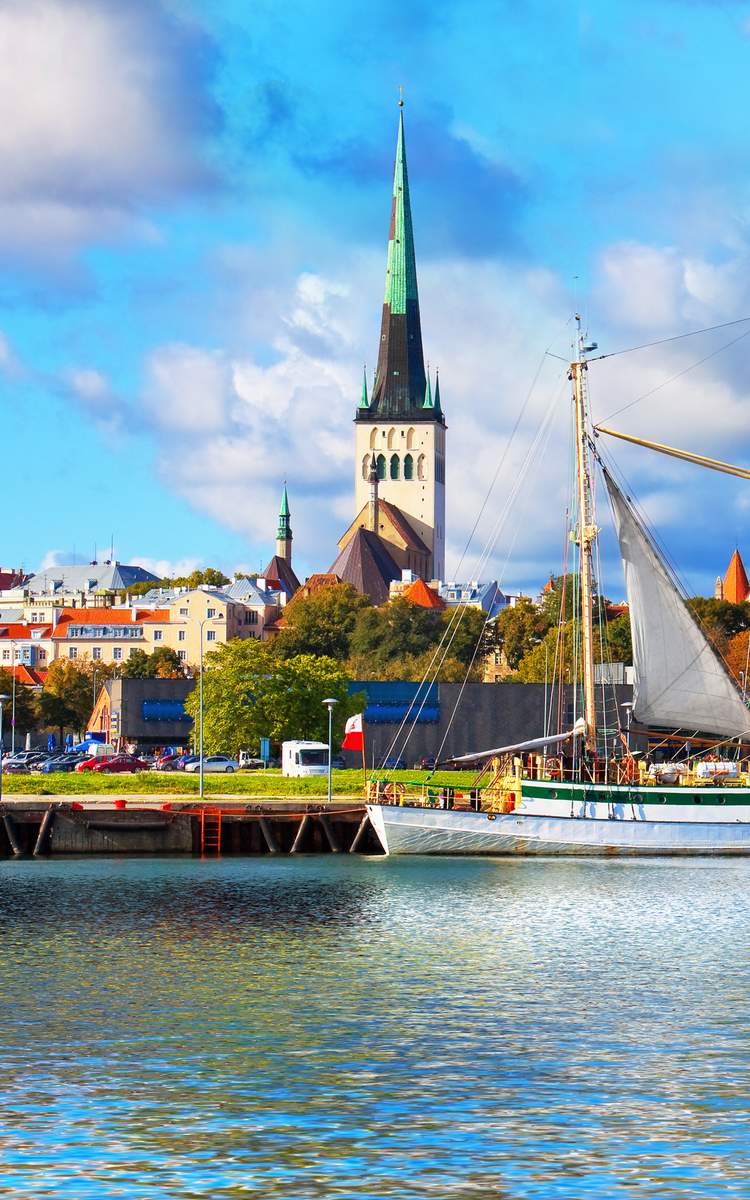 Günstige Flüge nach Tallinn mit McFlight buchen.