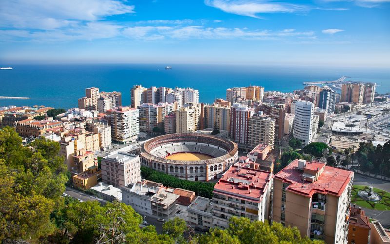 Flüge ab Frankfurt neue Flugstrecken nach Manchester, Malaga und Valencia.