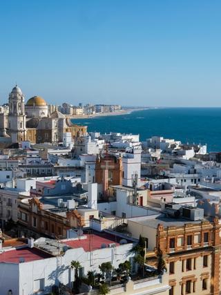 Cadiz - Blick auf die Stadt an der Costa de la Luz