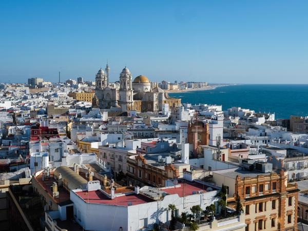 Cadiz - Blick auf die Stadt an der Costa de la Luz