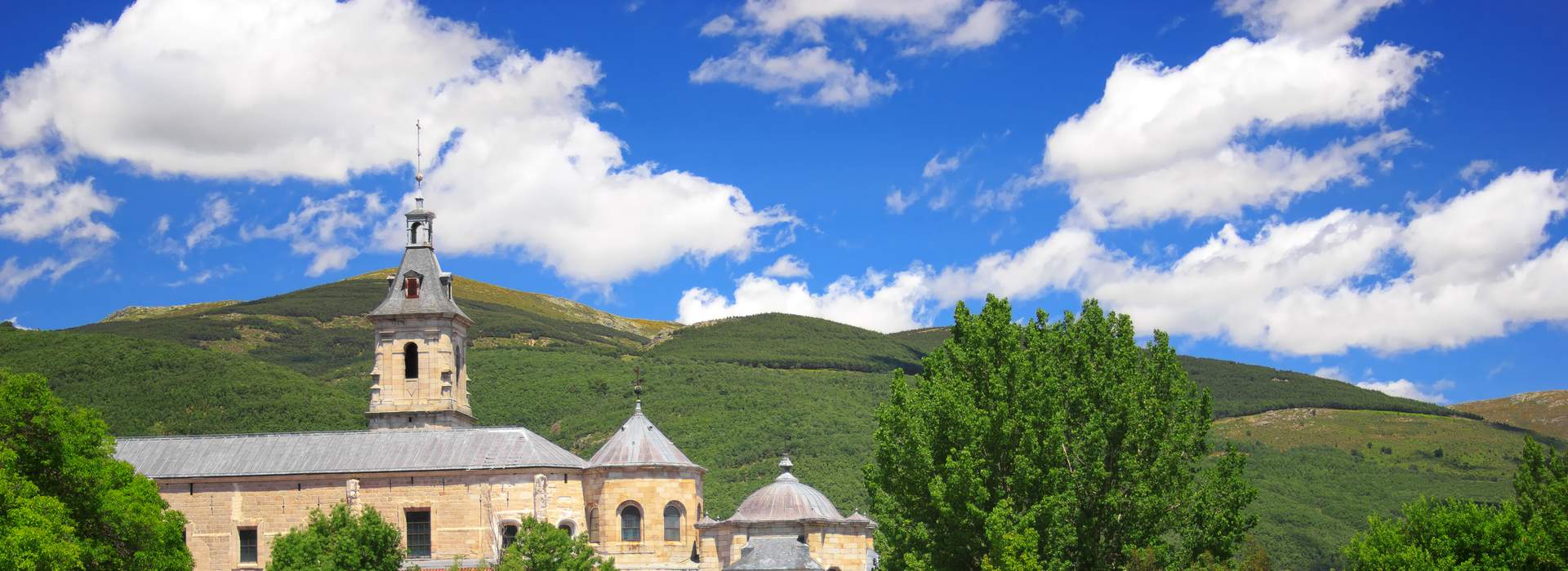 Blick auf das Kloster in Rascafria in der Region Madrid.