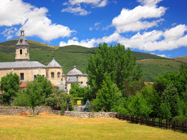 Blick auf das Kloster in Rascafria in der Region Madrid.
