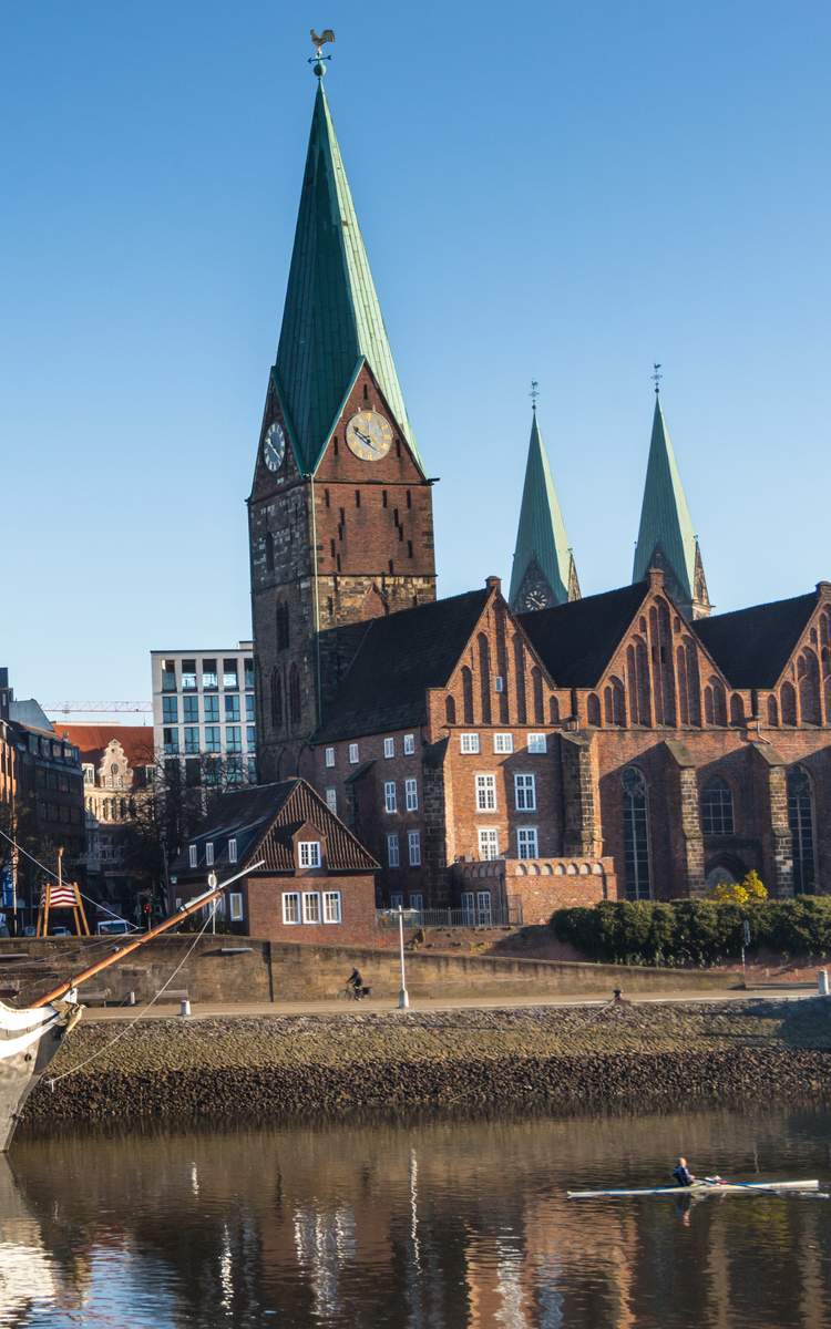 Günstige Flüge mit McFlight ab Bremen buchen.
