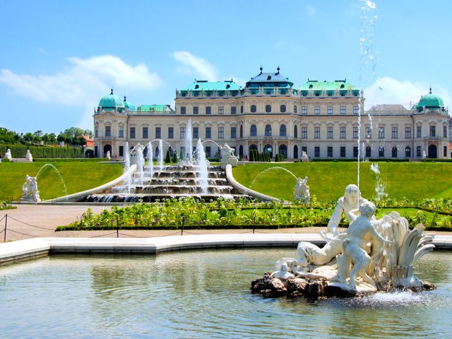 Fluege Wien - Das Belvedere Palace Museum in Wien Österreich
