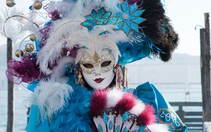 Flüge nach Venedig zum Karneval mit McFlight.