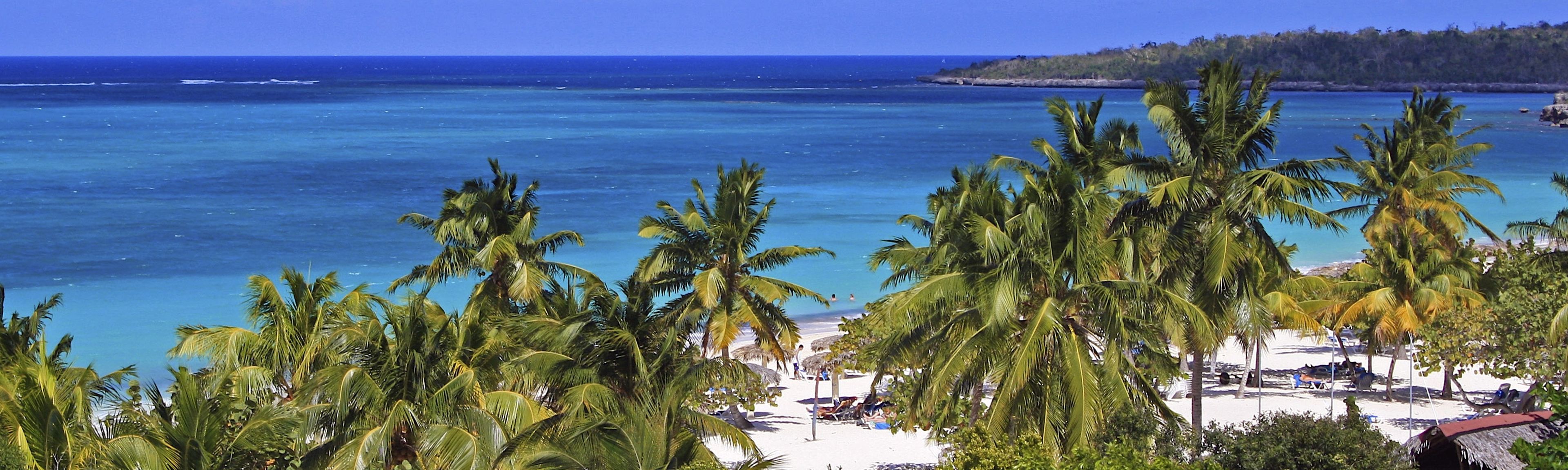 Der Strand Playa Esmeralda in Holguin - Kuba.