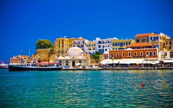 Flüge Chania - Der Hafen von Chania in Kreta