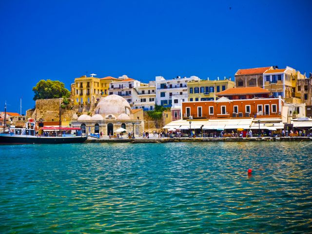 Flüge Chania - Der Hafen von Chania in Kreta
