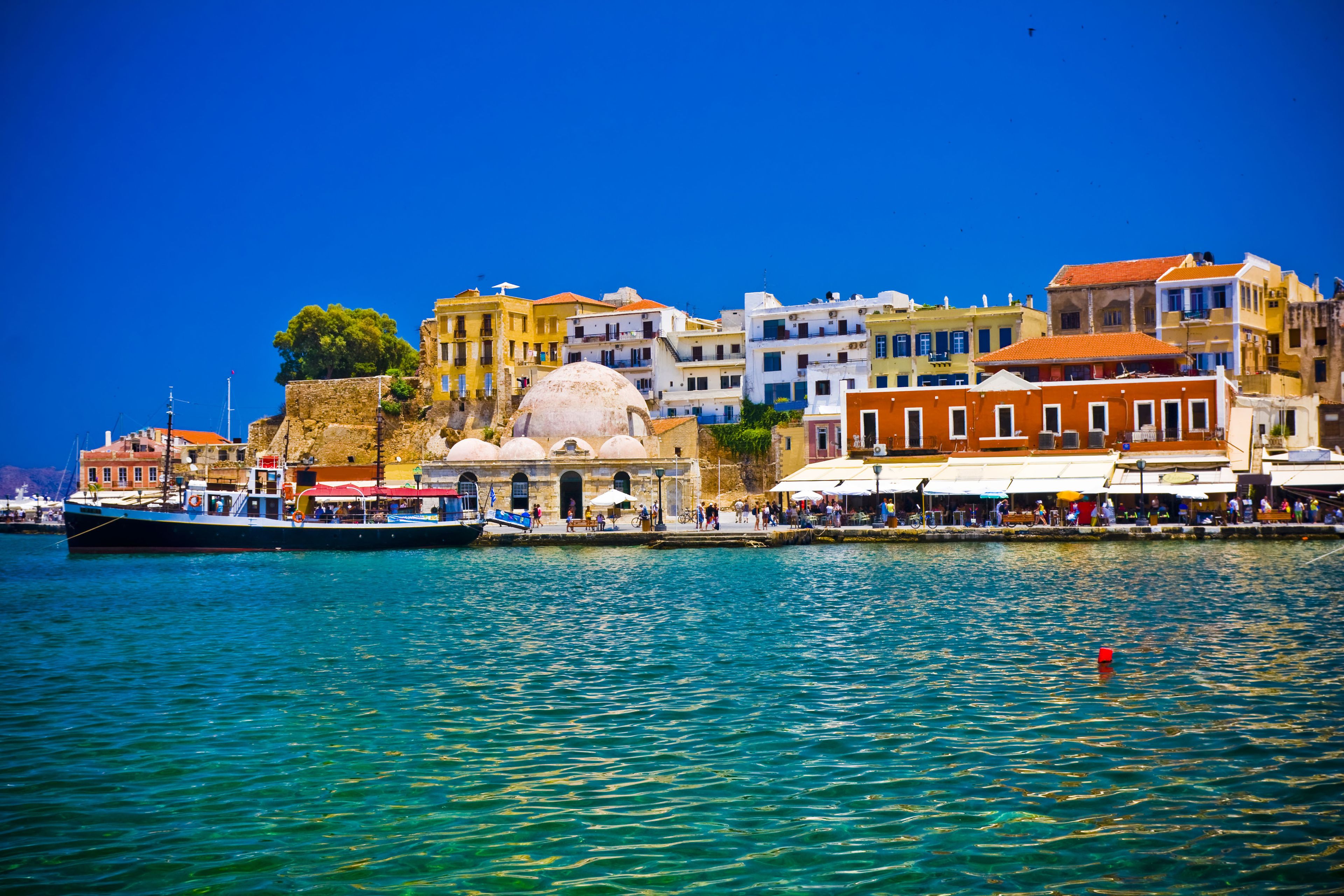 Flüge Chania - Der Hafen von Chania in Kreta