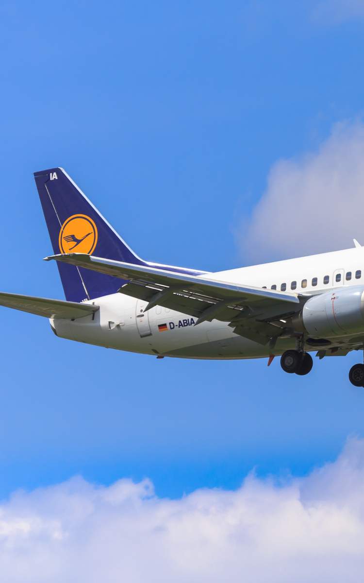 Lufthansa Piloten kündigen Streik an. Fallen alle Lufthansa Flüge aus ?