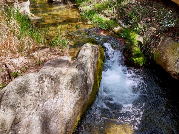 Villar del Humo - bekannt für ihre prähistorischen Felsmalereien, die zum Weltkulturerbe der UNESCO gehören